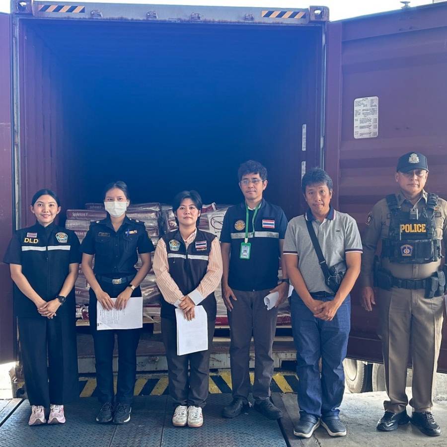 กองควบคุมอาหารและยาสัตว์ สรุปผลการปฏิบัติงานตรวจสอบอาหารสัตว์และวัตถุอันตรายด้านการปศุสัตว์  ในการนำเข้า-ส่งออก ณ ด่านกักกันสัตว์ชลบุรี